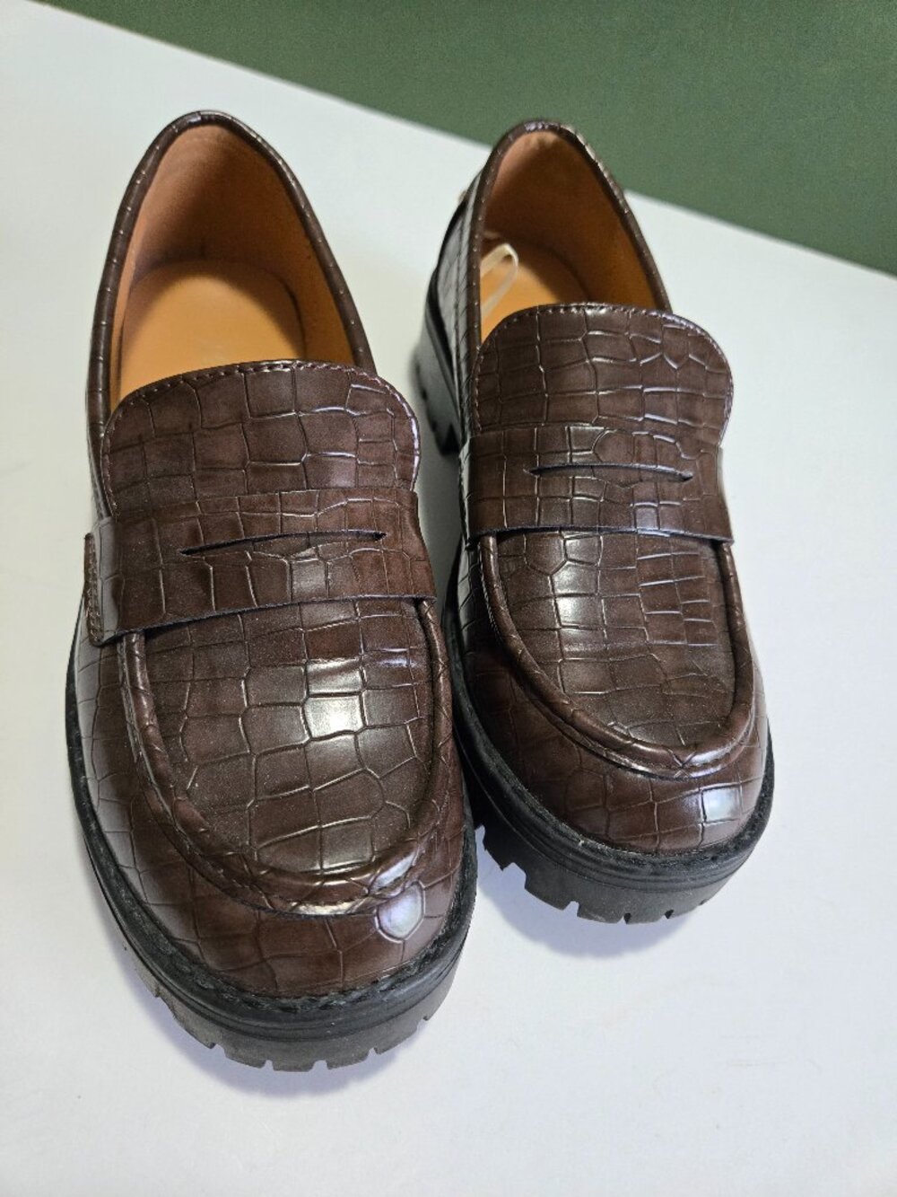 Women's Mudd Chunky Brown Loafers